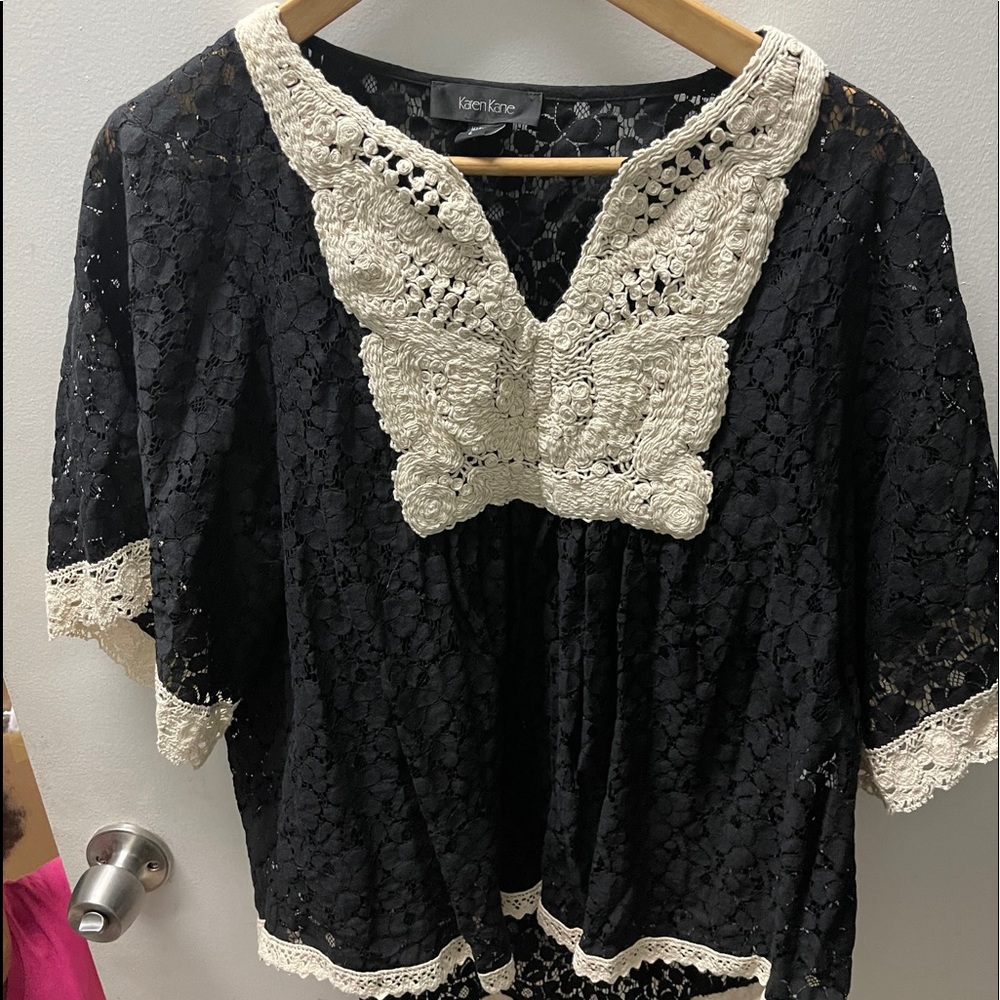 Karen Kane top